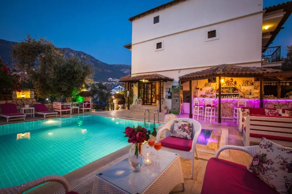 Hotel for sale in Kalamar